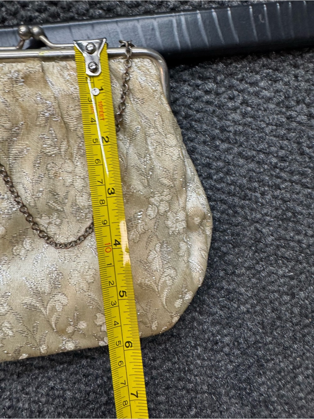 Source Unknown Gold Floral Jacquard Evening Clutch with Chain - Picture 4 of 5